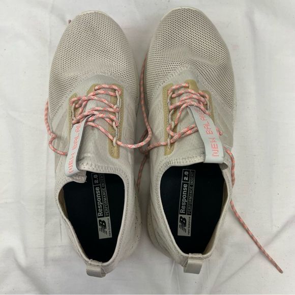 New Balance FuelCore Coast v4 Cream Running Shoe Women’s Size 9 WCSTLRG4 - Picture 7 of 8